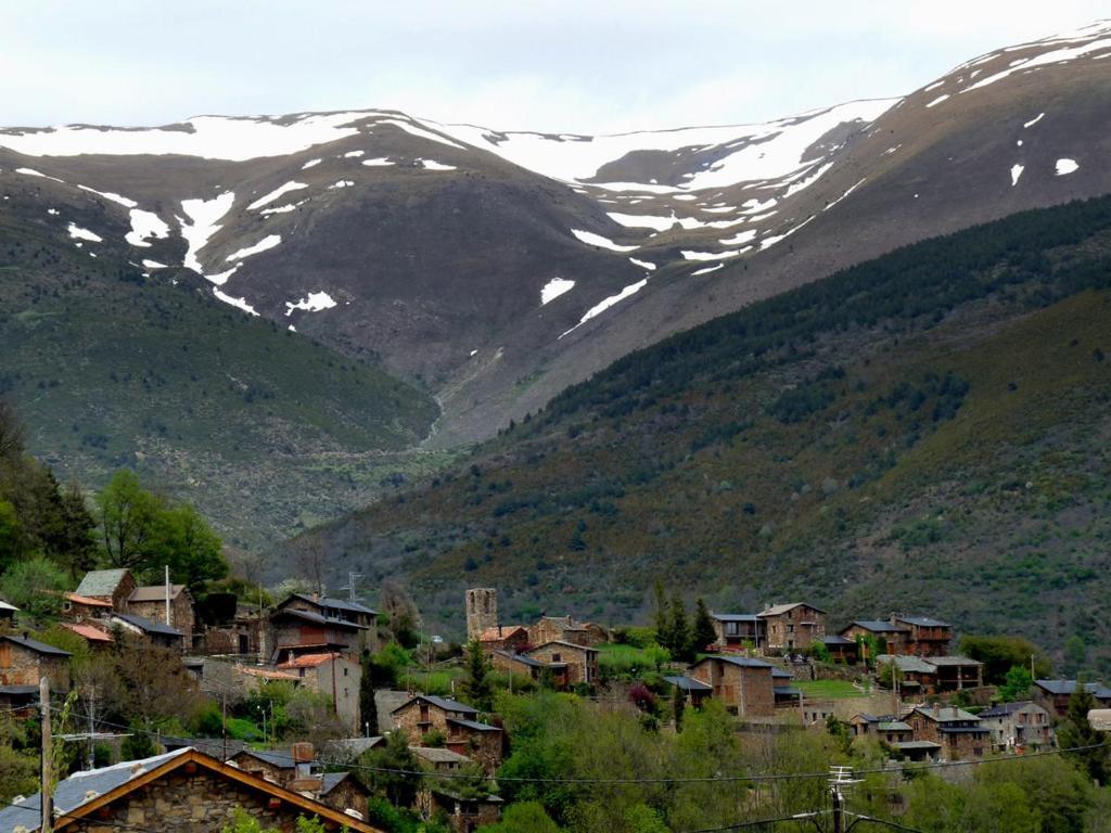 Can Serraima, Casa Rural A Prop De La Cerdanya Neva エクステリア 写真